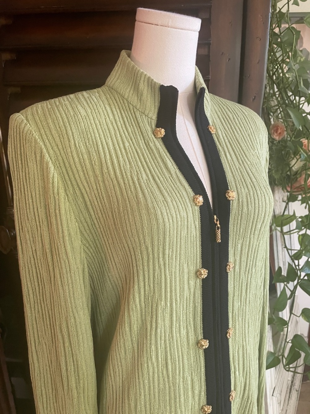 St John Ribbed Long Cardigan with Black Trim Gold Logo Buttons Size 10 - Picture 4 of 15